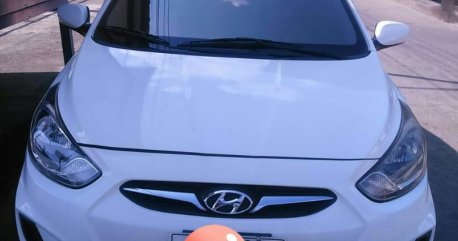 Sell White 2012 Hyundai Accent in Manila