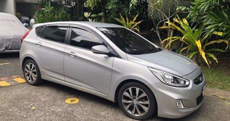 Silver Hyundai Accent 2014 Hatchback for sale 