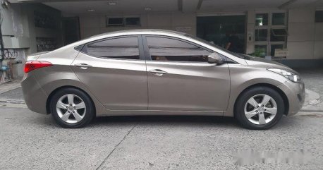 Sell Grey 2013 Hyundai Elantra at 54000 km 