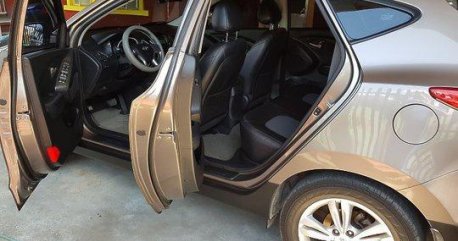 Brown Hyundai Tucson 2011 at 32000 km for sale