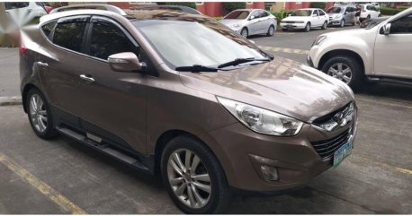 Silver Hyundai Tucson 2011 for sale in Automatic