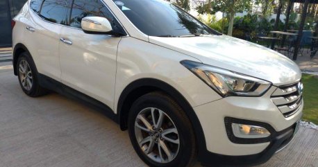 Sell White 2013 Hyundai Santa Fe in Quezon City