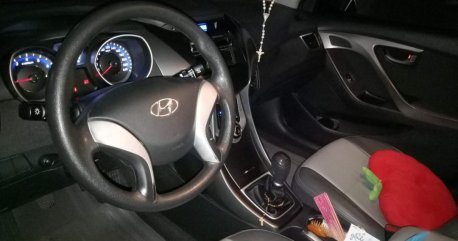 Sell Silver 2011 Hyundai Elantra in Quezon City