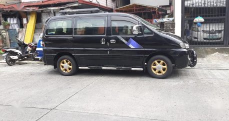 Black Hyundai Starex 1997 for sale in Manual