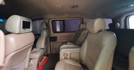 Sell 2010 Hyundai Starex in Pasig