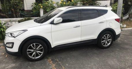 Selling White Hyundai Santa Fe 2013 in Angeles 