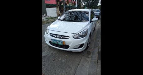 Sell White 2011 Hyundai Accent Sedan in Manila