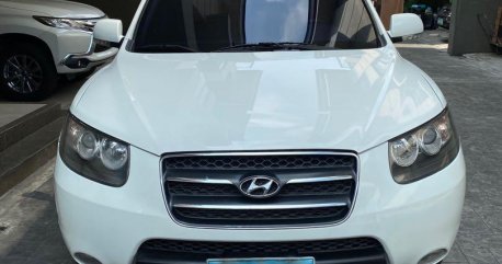 Sell White Hyundai Santa Fe in Manila