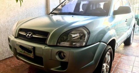 Selling Silver Hyundai Tucson for sale in Marikina