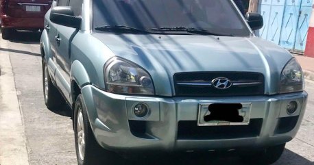 Selling Silver Hyundai Tucson for sale in Marikina