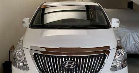 White Hyundai Grand starex for sale in Quezon city