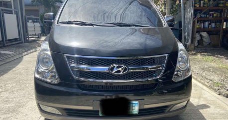 Sell Black Hyundai Starex in Manila