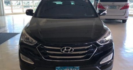 Selling Black Hyundai Santa Fe for sale in Balete