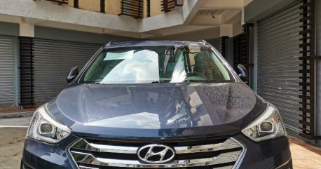 Sell Black Hyundai Santa Fe in Malolos