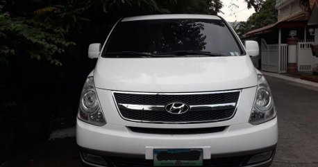 White Hyundai Grand starex 2014 for sale in Batangas City