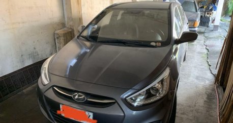 Selling Grey Hyundai Accent in Manila