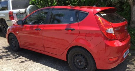 Selling Red Hyundai Accent in Calamba