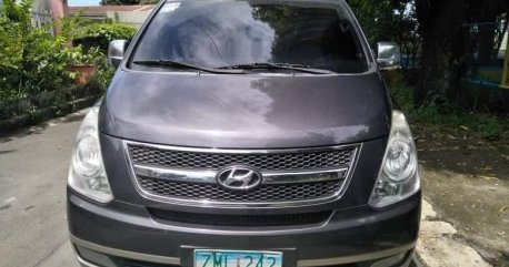 Grey Hyundai Santa Fe for sale in Cavite