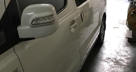 White Hyundai Starex 2013 for sale in Caloocan City