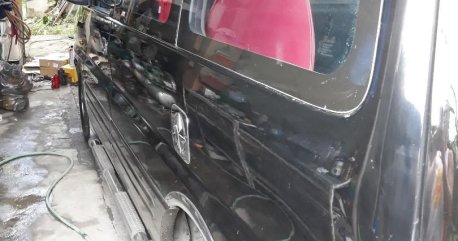 Selling Black Hyundai Starex 2003 in Metro Manila