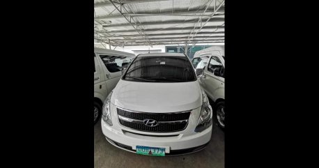 Sell White 2013 Hyundai Grand Starex Van Automatic at 97382 km in Las Piñas City