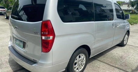 Grey Hyundai Grand starex 2015 Van for sale in Manila