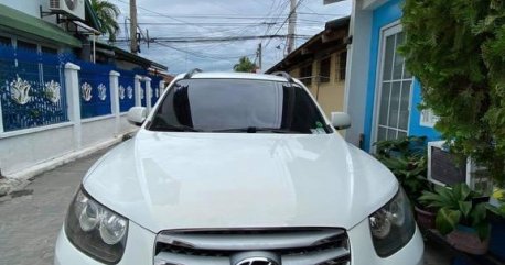 White Hyundai Santa Fe 2015 for sale in Pampanga