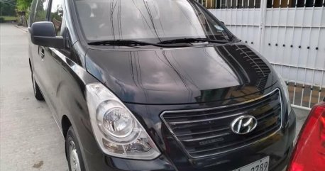 Sell Black 2017 Hyundai Grand Starex in Manila