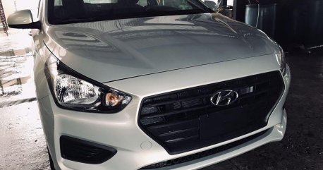 Sell Silver Hyundai Reina in Cainta