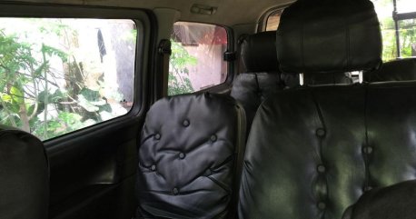 Selling Silver Hyundai Starex in Valenzuela