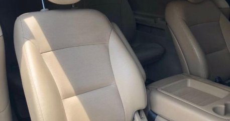 Sell Silver Hyundai Starex 2015 in Manila