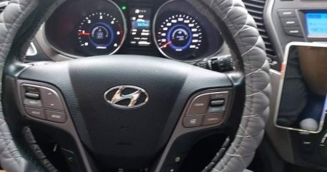 Sell Black 2015 Hyundai Santa Fe in Quezon City