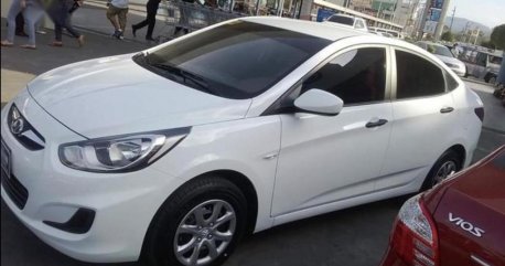 White Hyundai Accent 2014 for sale in Bauan