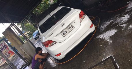 Sell White 2015 Hyundai Accent in Rizal