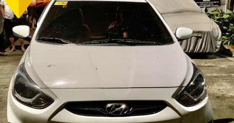 White Hyundai Accent 2013 for sale in Manila