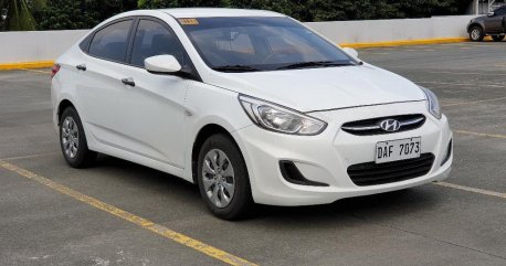 Pearl White Hyundai Accent 2018 for sale in Manila