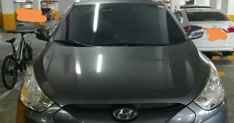 Selling Grey Hyundai Tucson 2010 in Quezon