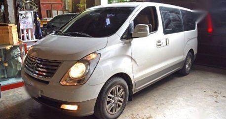 White Hyundai Starex 2015 for sale in Pasay