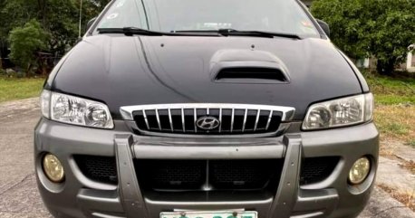 Black Hyundai Starex 2000 for sale in Valenzuela