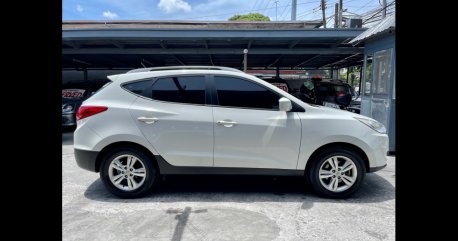 Selling White Hyundai Tucson 2013 in Las Piñas