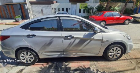 Selling Hyundai Accent 2016 