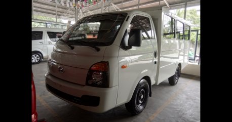 Sell White 2020 Hyundai H-100 Van in Marikina