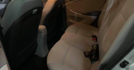 Pearl White Hyundai Accent 2014 for sale in Makati