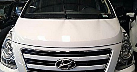 Sell 2016 Hyundai Grand Starex in Quezon City