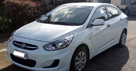 Sell White 2018 Hyundai Accent in Trece Martires