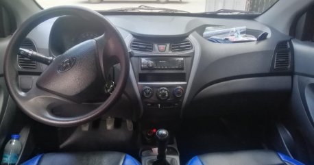 Selling Blue Hyundai Eon 2014 in Iligan