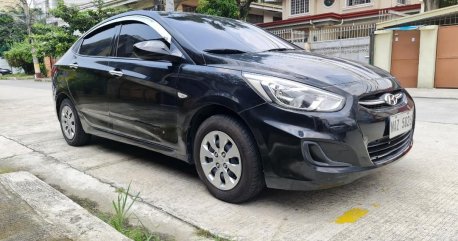 Selling Black Hyundai Accent 2018 in Manila