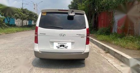 Selling White Hyundai Starex 2020 in Quezon City