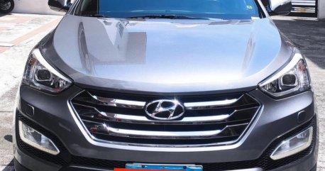 Sell Grey 2013 Hyundai Santa Fe in San Juan