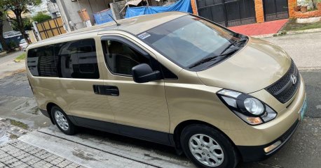 Sell Beige 2012 Hyundai Grand Starex in Cainta